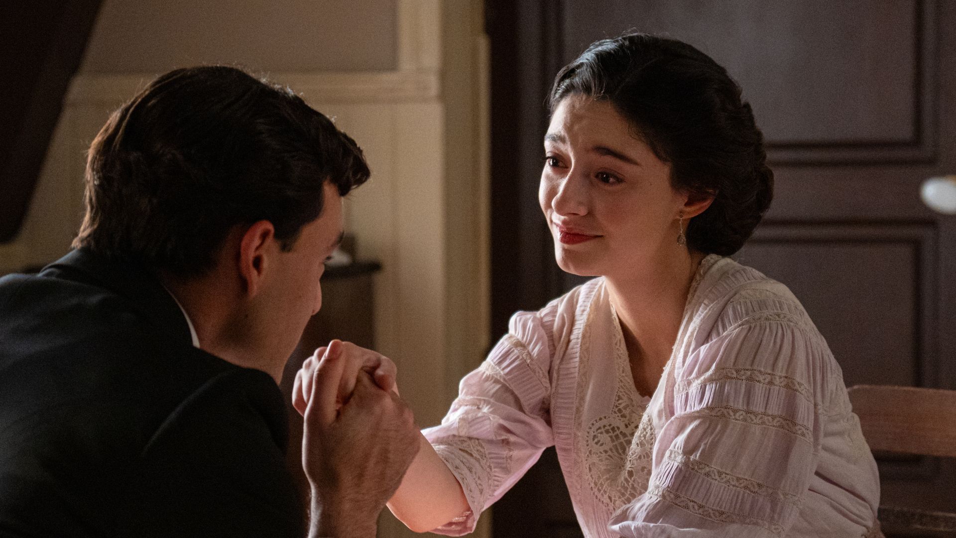 Marta Costa (Angela) in una scena de La Promessa.