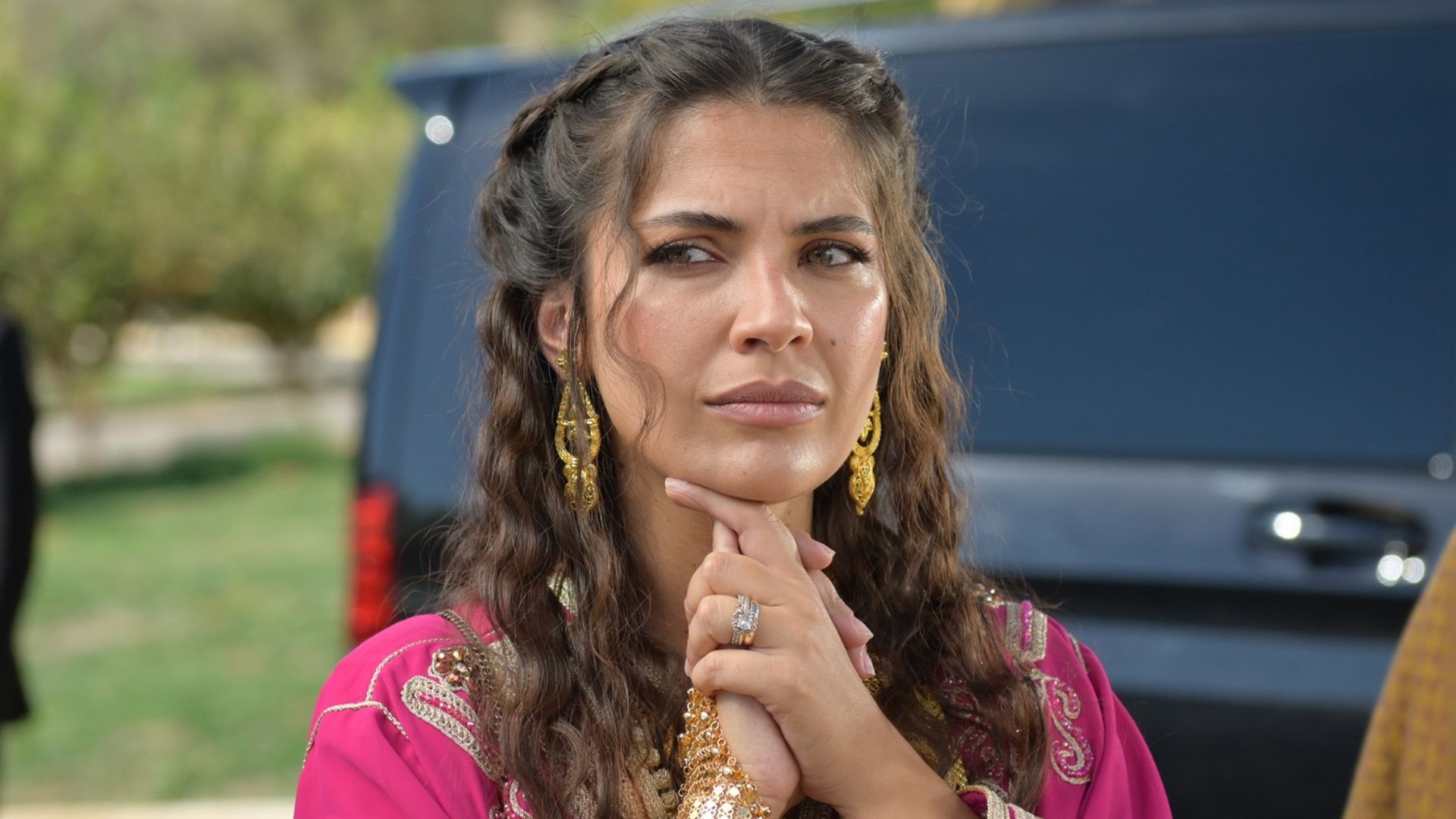 Biran Damla Yilmaz (Yildiz) in una scena de L'Erede