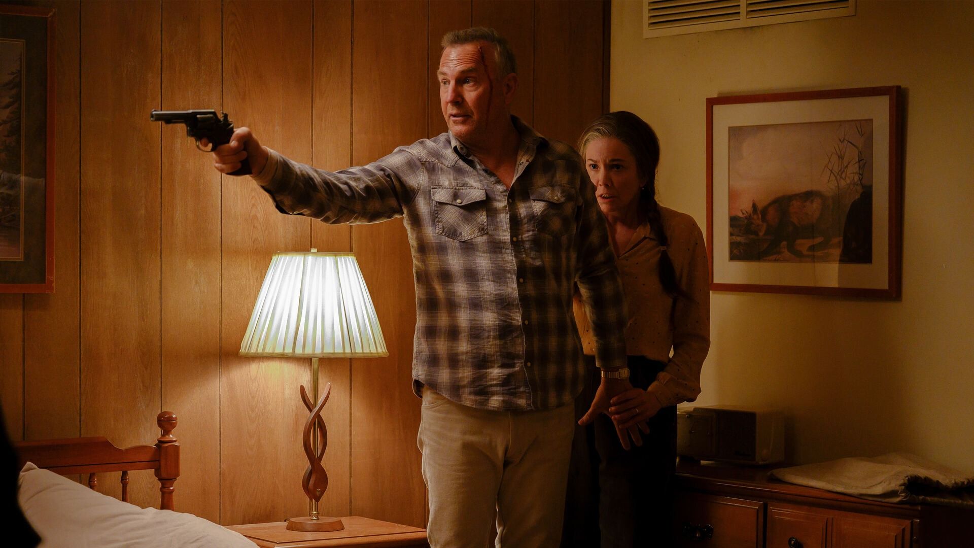 Kevin Costner e Diane Lane in una scena del film Uno di noi