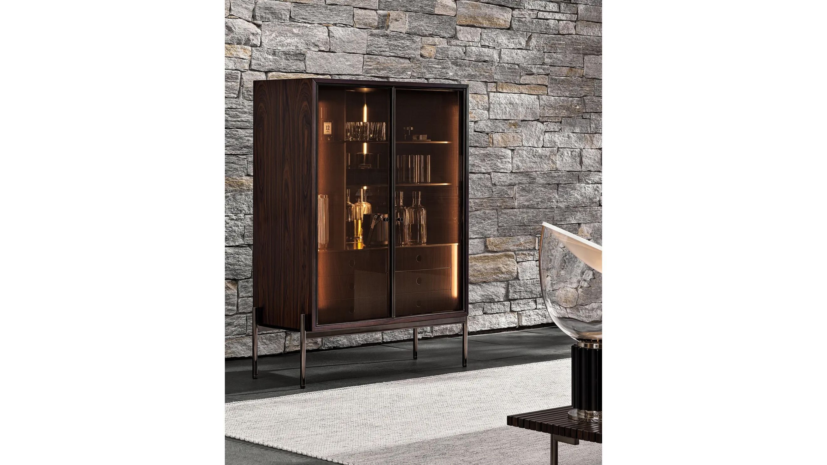 SUPERQUADRA in palissandro di Marcio Kogan / Studio MK27 per Minotti