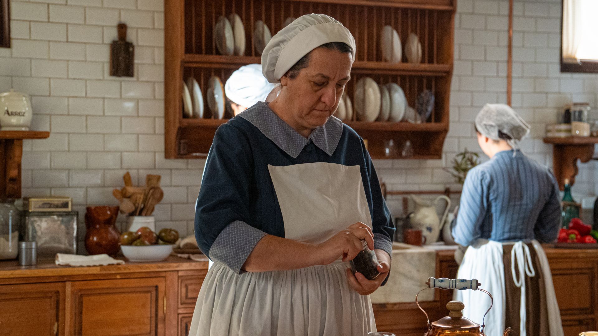 Carmen Flores (Simona) in una scena de La Promessa