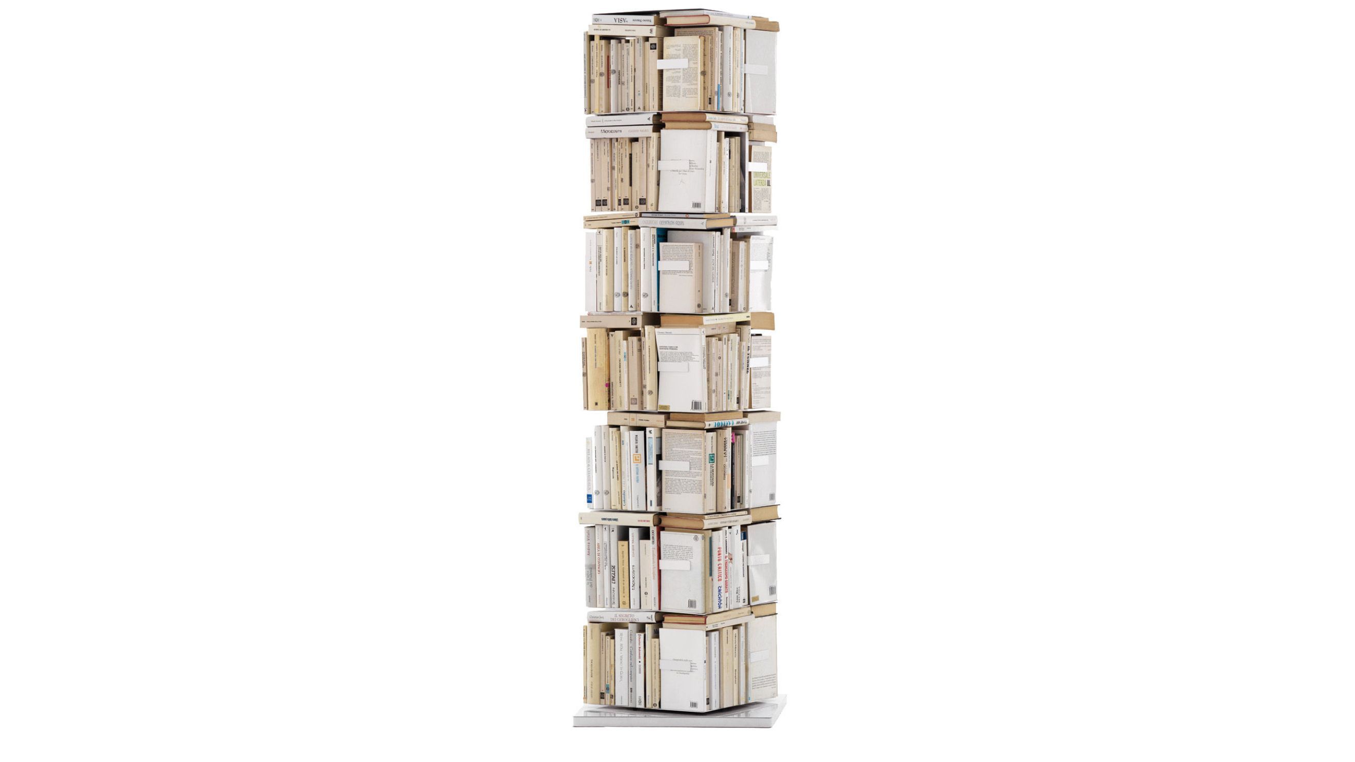 Ptolomeo X4 di Bruno Rainaldi per Opinion Ciatti: libreria girevole e compatta
Credit: Courtesy Press Office 