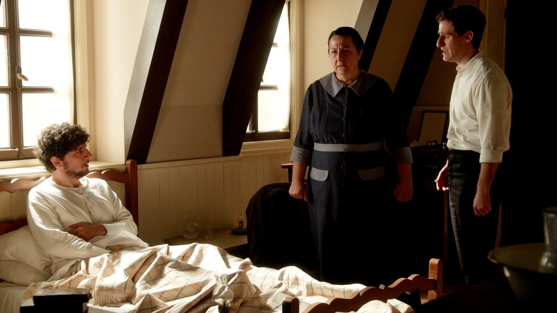 Tono, Simona e Lopez in una scena de La Promessa