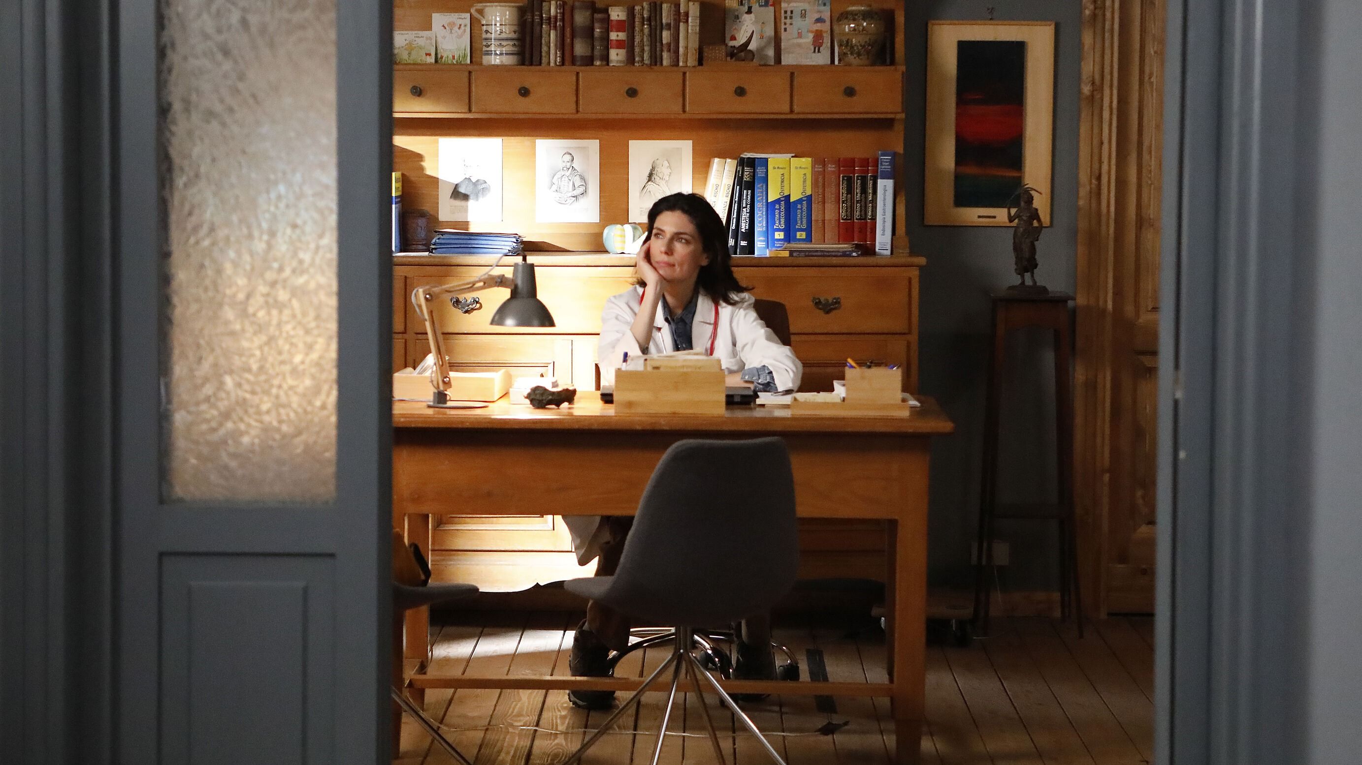 Anna Valle in una scena di Una nuova vita