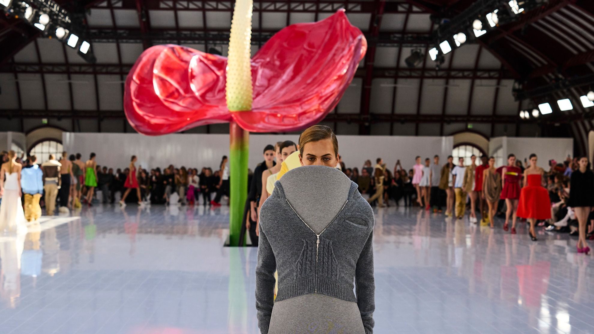 Il set della passerella di LOEWE per la Spring/Summer 2023 
Credit: Launchmetrics.com/Spotlight