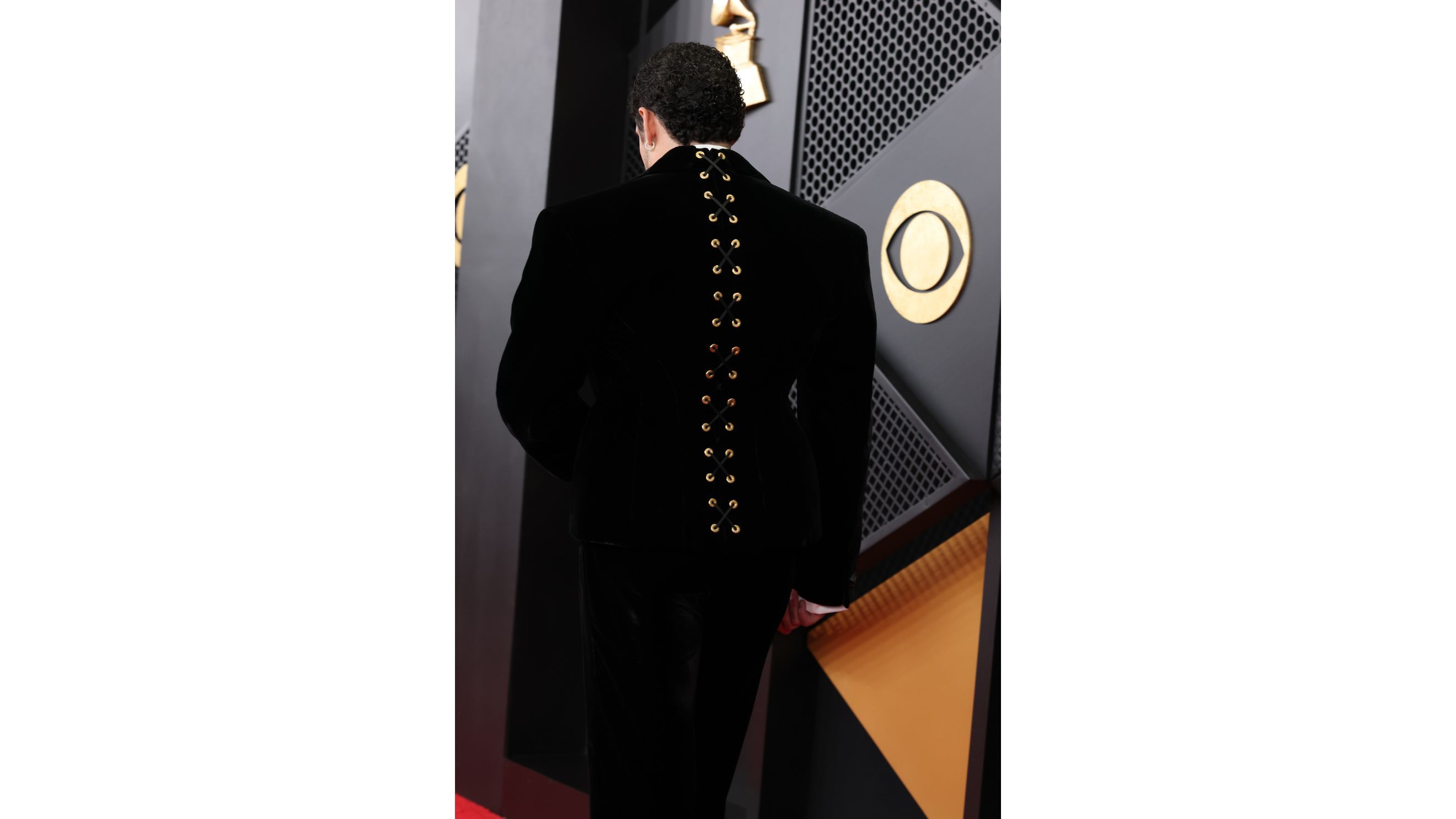 Bad Bunny, dettaglio di moda, partecipa alla 68ª edizione dei GRAMMY Awards al Crypto.com Arena il 1° febbraio 2026 a Los Angeles, California - Credits: Getty Images