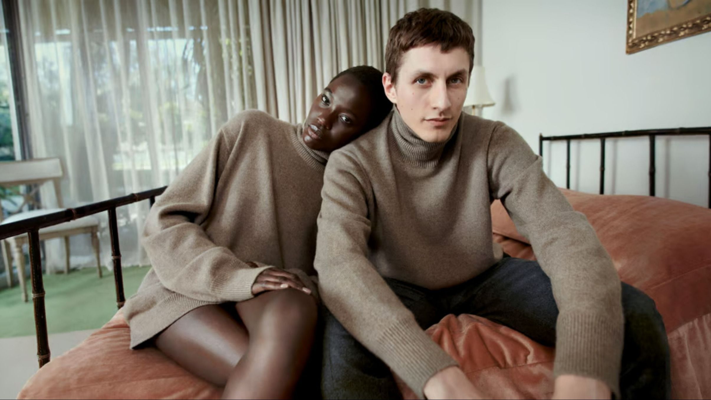 Capsule in cashmere ricilato ‘Loro’ di Loro Piana