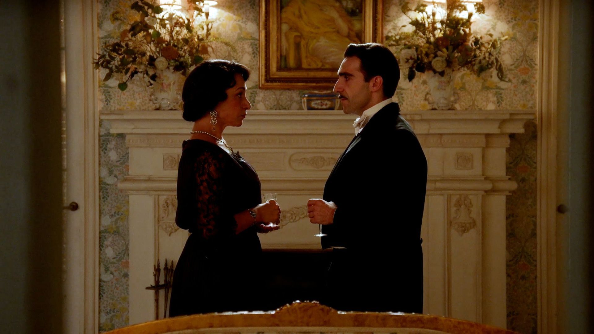 Isabel Serrano (Leocadia) e Guillermo Serrano (Lorenzo) in una scena de La Promessa