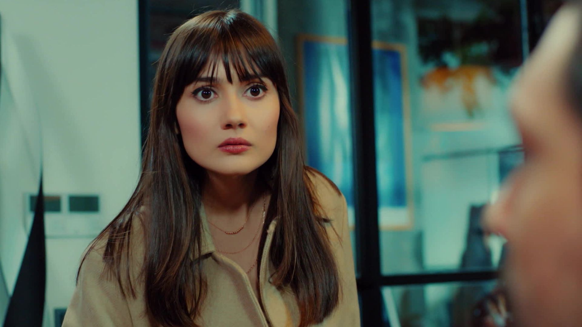 Zeynep in una scena di Forbidden Fruit 2