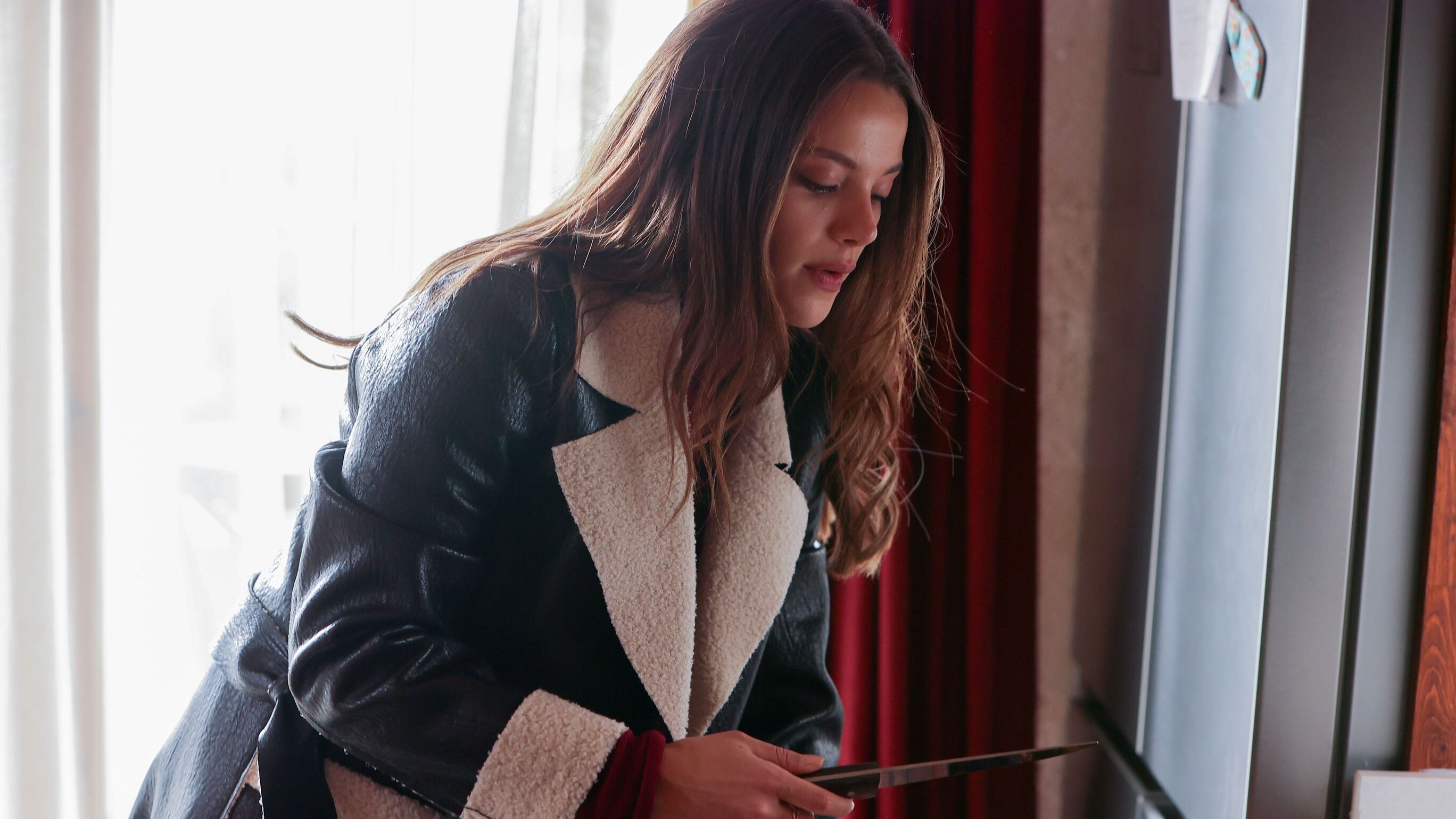 Sevilay (Leyla Tanlar) in una scena de La notte nel cuore