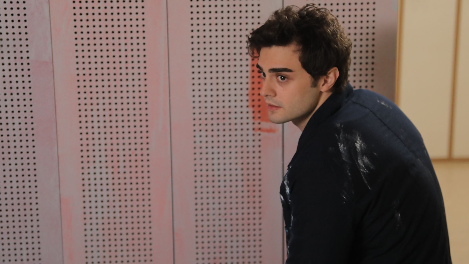 Yigit Kocak (Omer) in una scena di Tutto per la mia famiglia