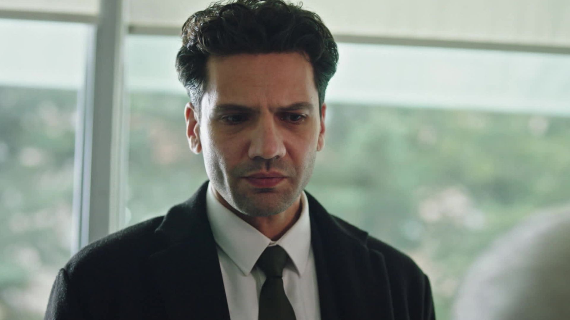 Ilgaz in una scena di Segreti di famiglia 2