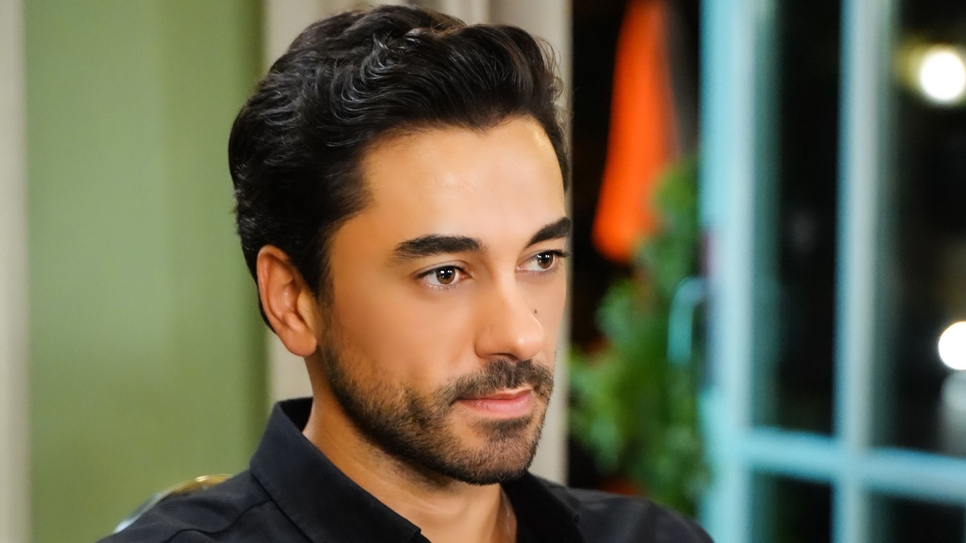 Gokhan Alkan (Kerim) in una scena di Forbidden Fruit 4