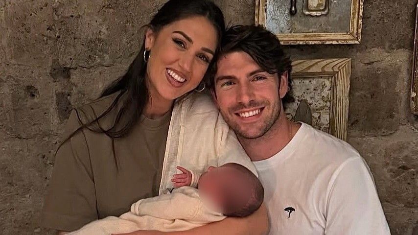 Cecilia Rodriguez e Ignazio Moser con la figlia Clara Isabel