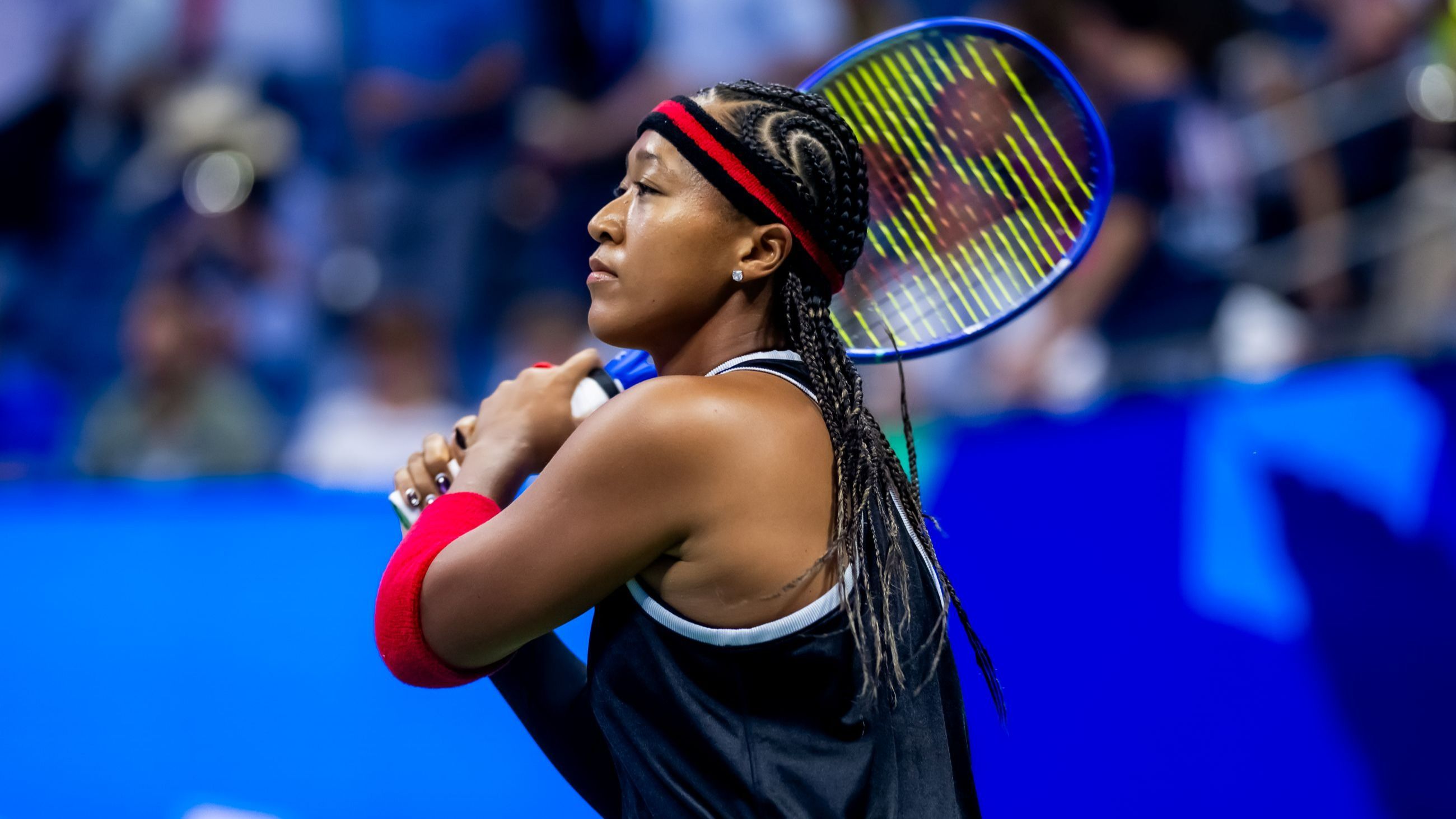 Naomi Osaka del Giappone durante il riscaldamento prima di affrontare Anastasia Zakharova al primo turno, nella seconda giornata degli US Open, presso l’USTA Billie Jean King National Tennis Center, il 31 agosto 2026, a New York City - Credits: Getty Images