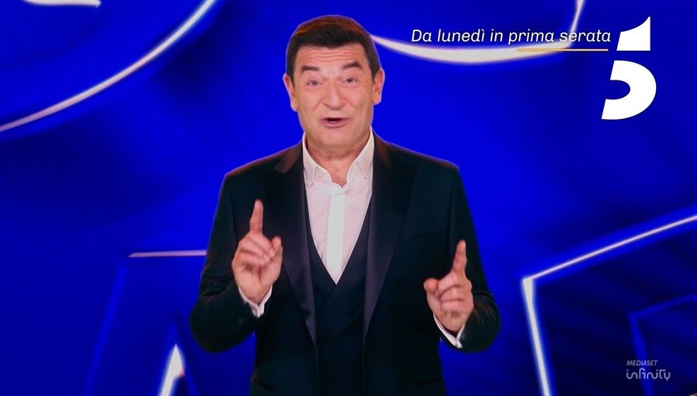 Max Giusti conduce Scherzi a Parte