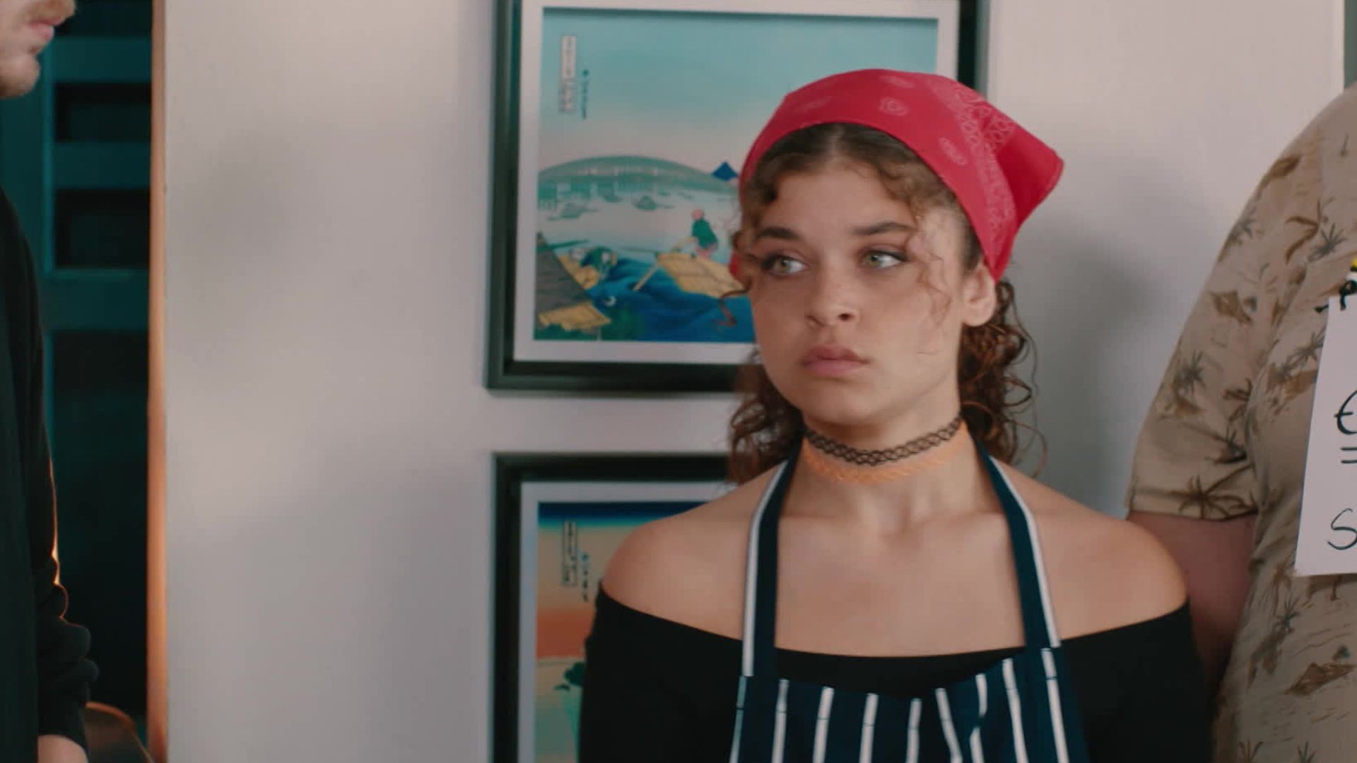 Eylül Ersöz (Nehir) in una scena di Be My Sunshine