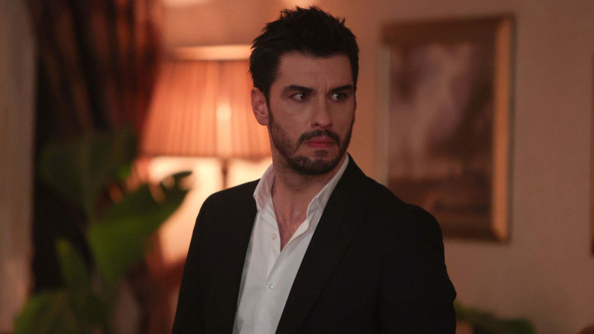 Aras Aydin (Nuh) in La notte nel cuore