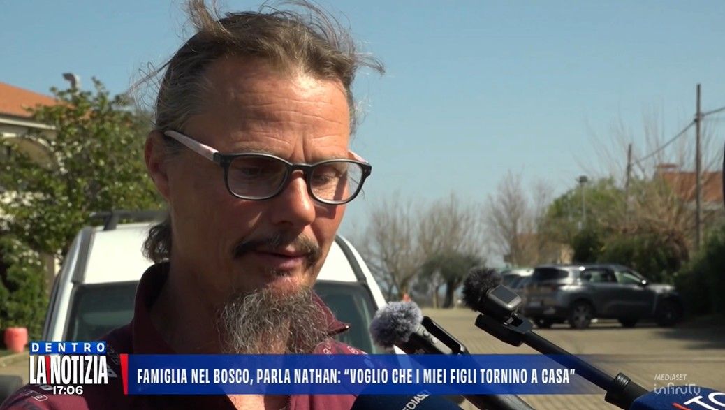 Nathan, il papà della famiglia nel bosco