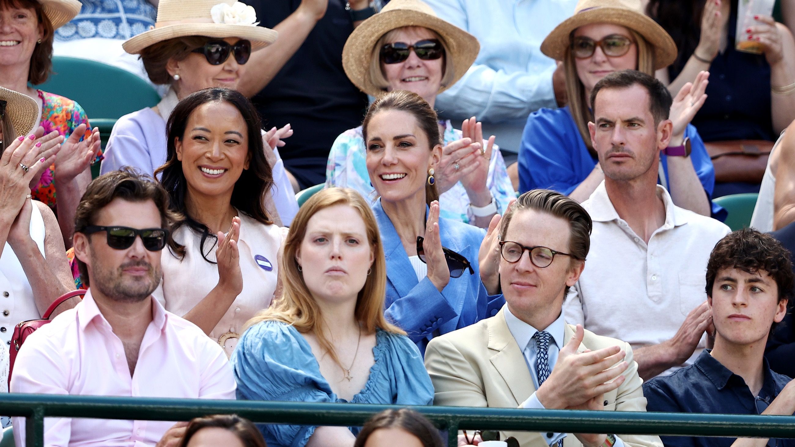  Catherine, principessa del Galles, assiste alla partita del secondo turno del singolare femminile tra la britannica Katie Swan e l'americana Madison Keys, insieme ad Andy Murray e Anne Keothavong, durante la quarta giornata dei Campionati di Wimbledon 2026 presso l'All England Lawn Tennis and Croquet Club, il 2 luglio 2026 a Londra, in Inghilterra - Credits: Getty Images
