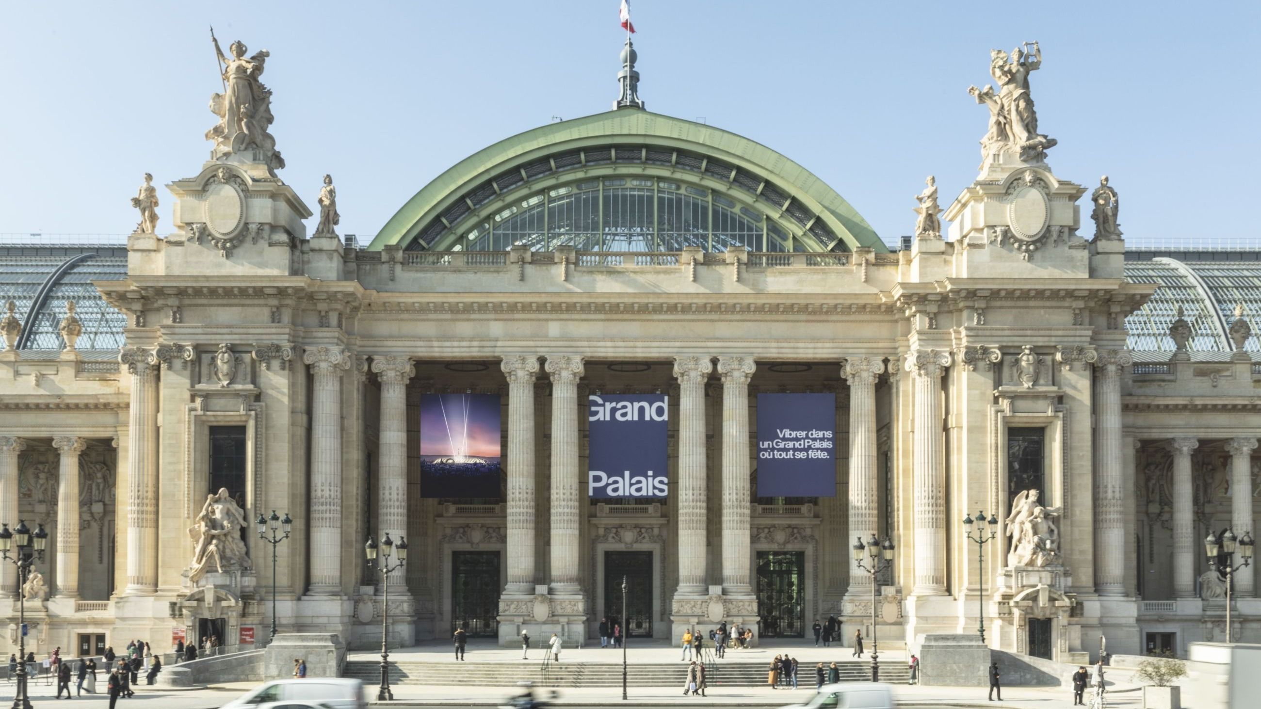 Facade du Grand Palais, avenue Winston Churchill © Simon Lerat pour le GrandPalaisRmn, Paris, 2025