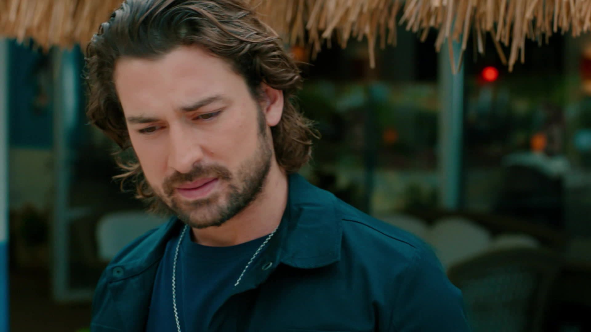 Alp Navruz (Poyraz) in una scena di Be my Sunshine