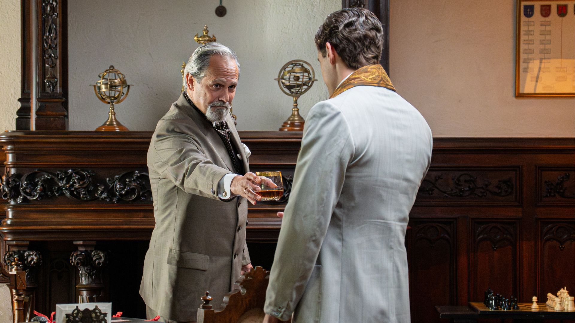 Jesus Cabrero (Duque De Carril) in una scena de La Promessa.
