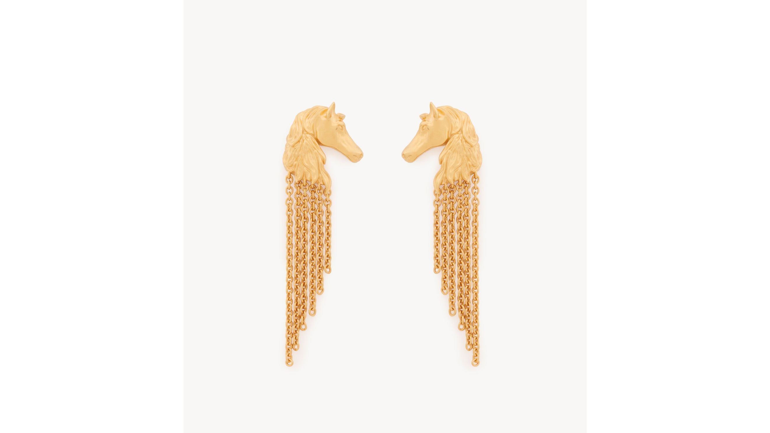 Gli orecchini Chain Horse di Chloé - Credits: www.chloe.com