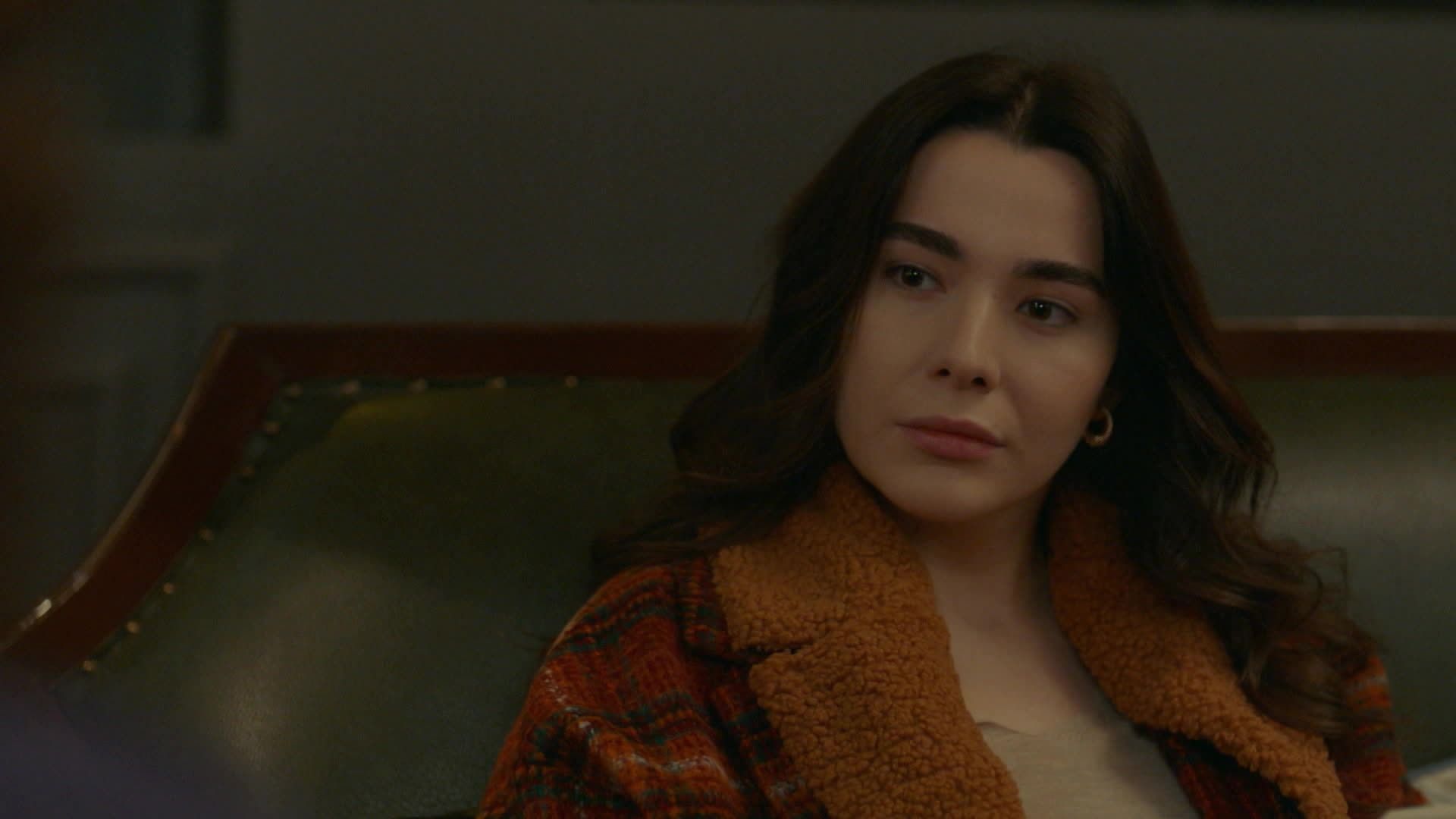 Tradimento, Oylum Yenersoy