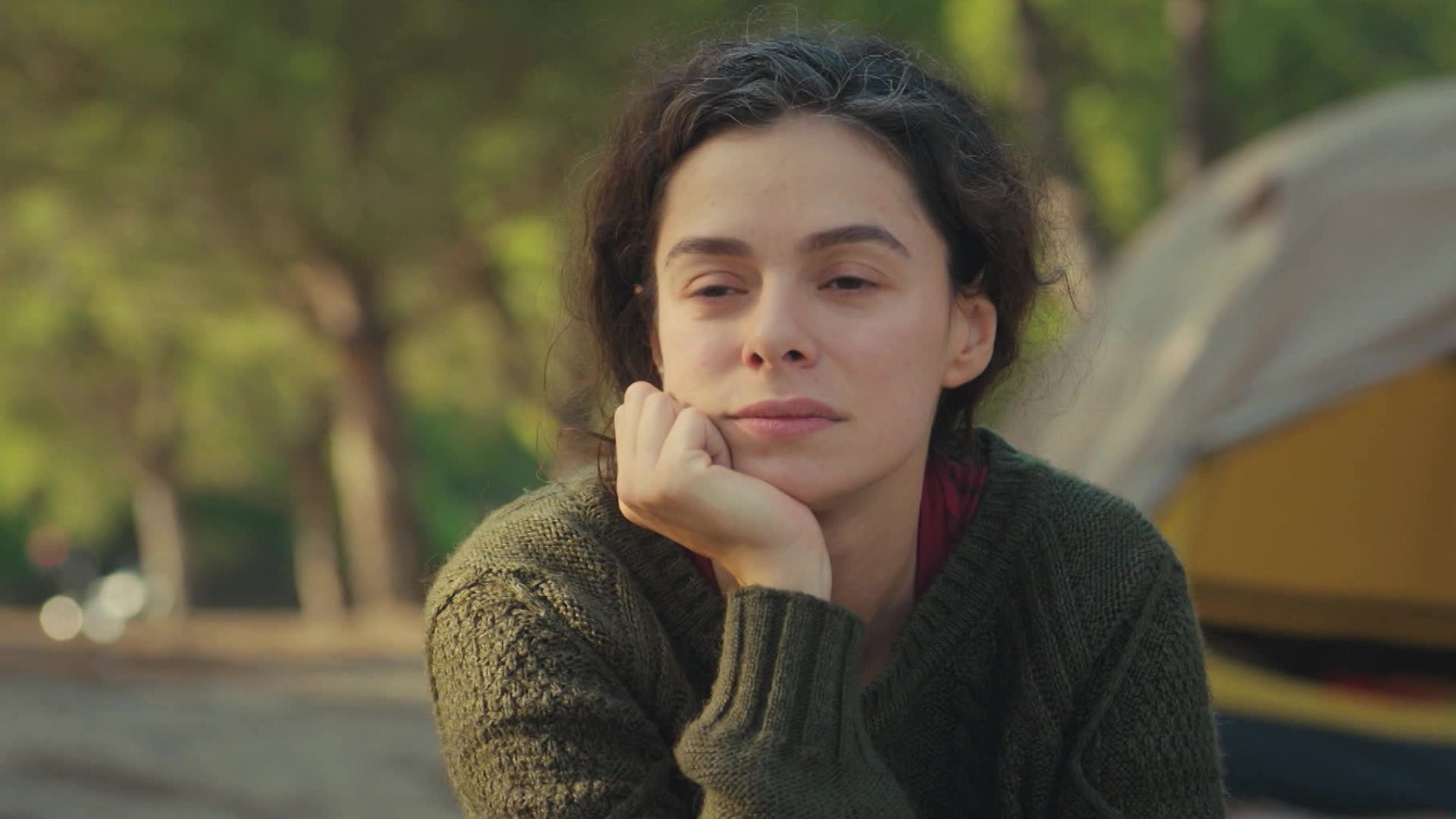 Bahar in una scena de La forza di una donna 3