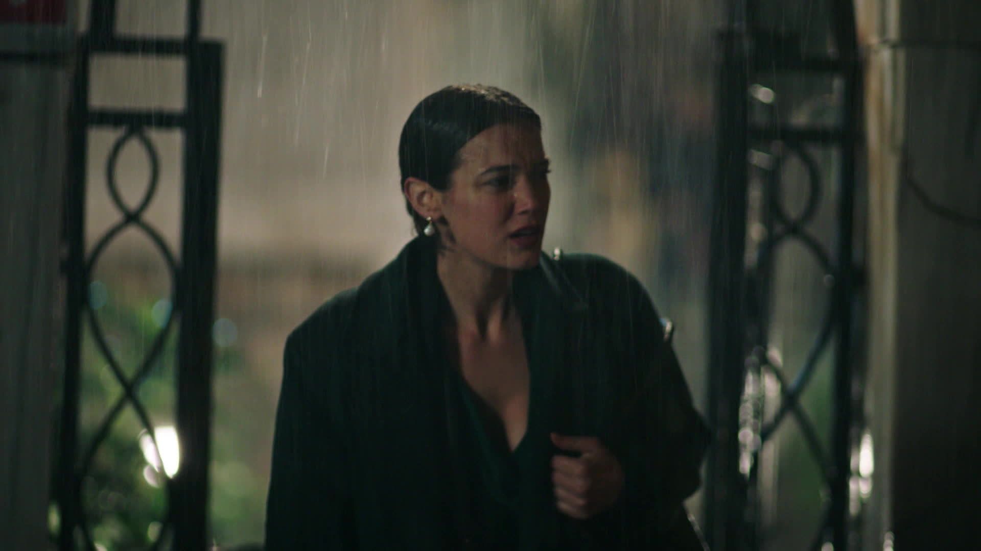 Ceylin in una scena di segreti di famiglia 2