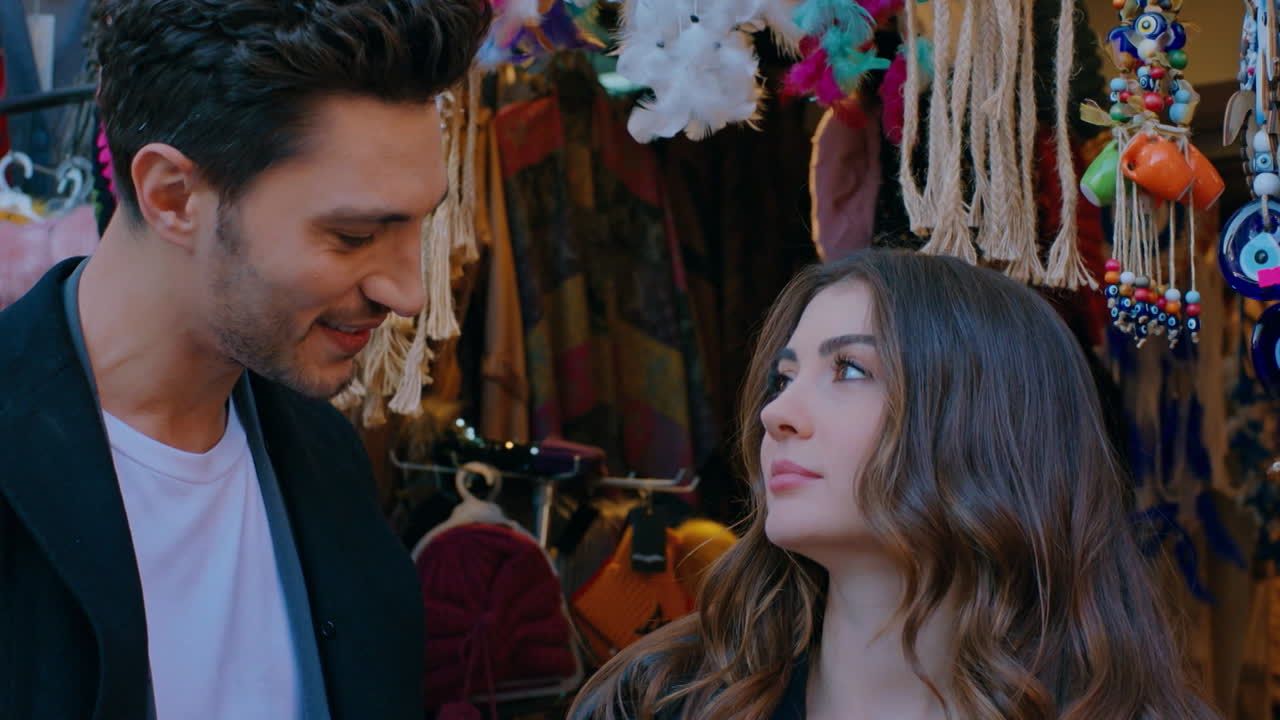 Una scena di Love, Reason, Get even