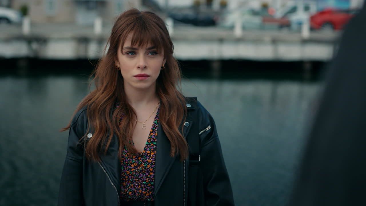 Ilayda Alisan (Ela) in una scena di Innocence