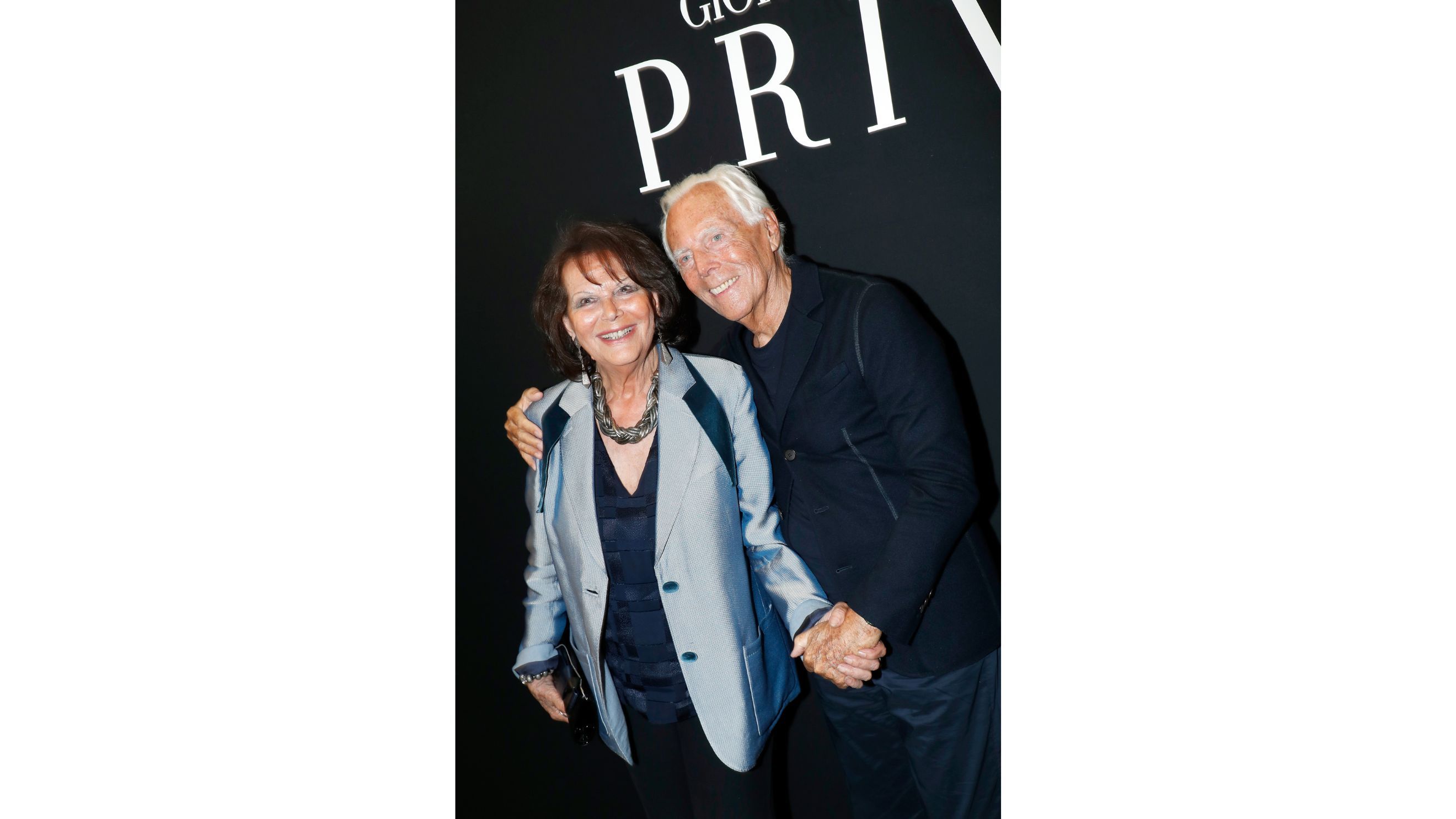 Claudia Cardinale e Giorgio Armani alla Giorgio Armani Prive Haute Couture Fall/Winter 2019 2020 durante la Paris Fashion Week, 2019 
Credits Getty Images