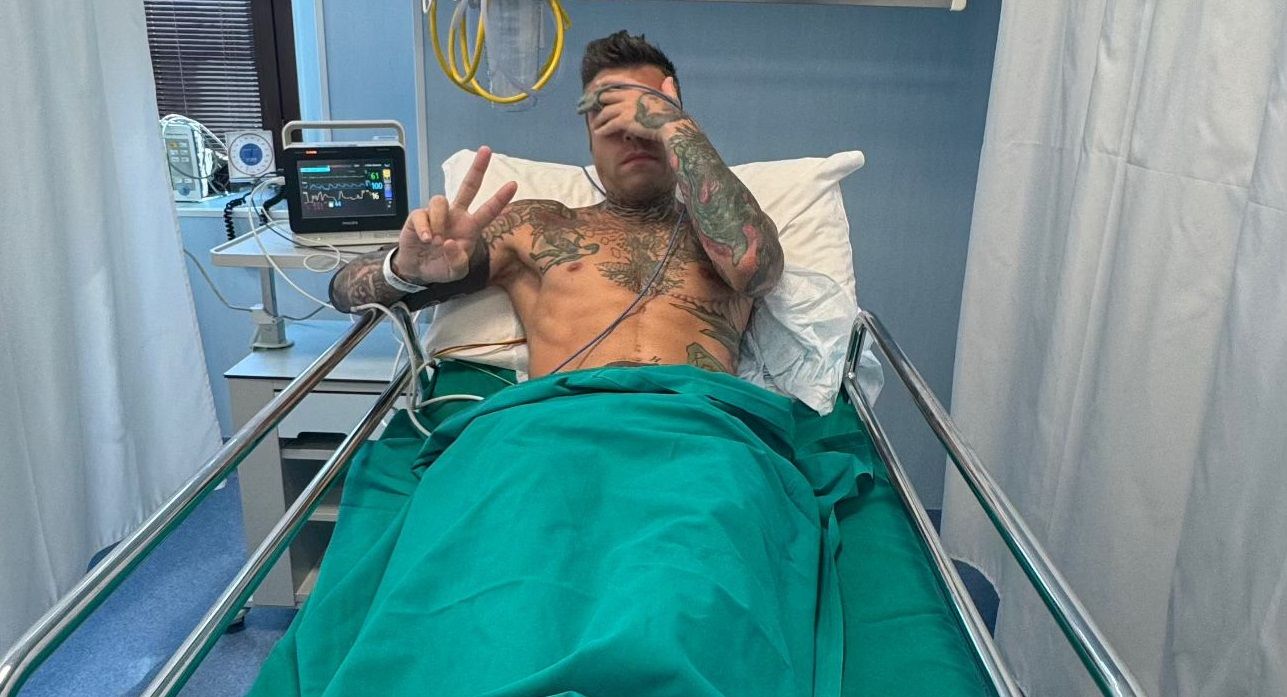 Fedez in ospedale (foto Instagram)
