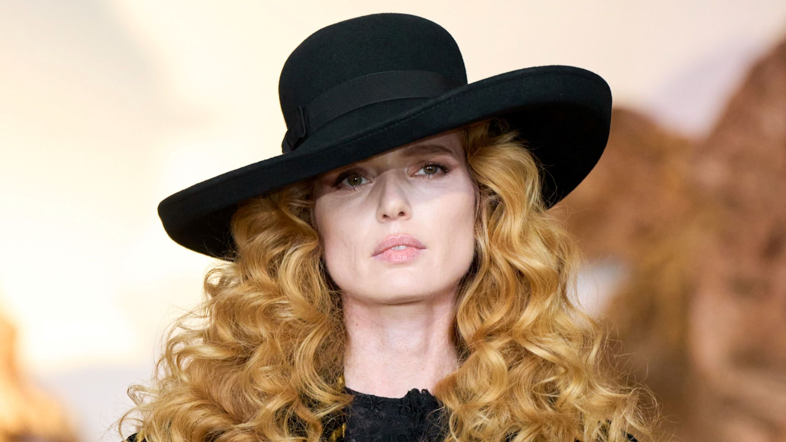 Franck Sorbier FW25 - Credits: Launchmetrics.com/Spotlight 