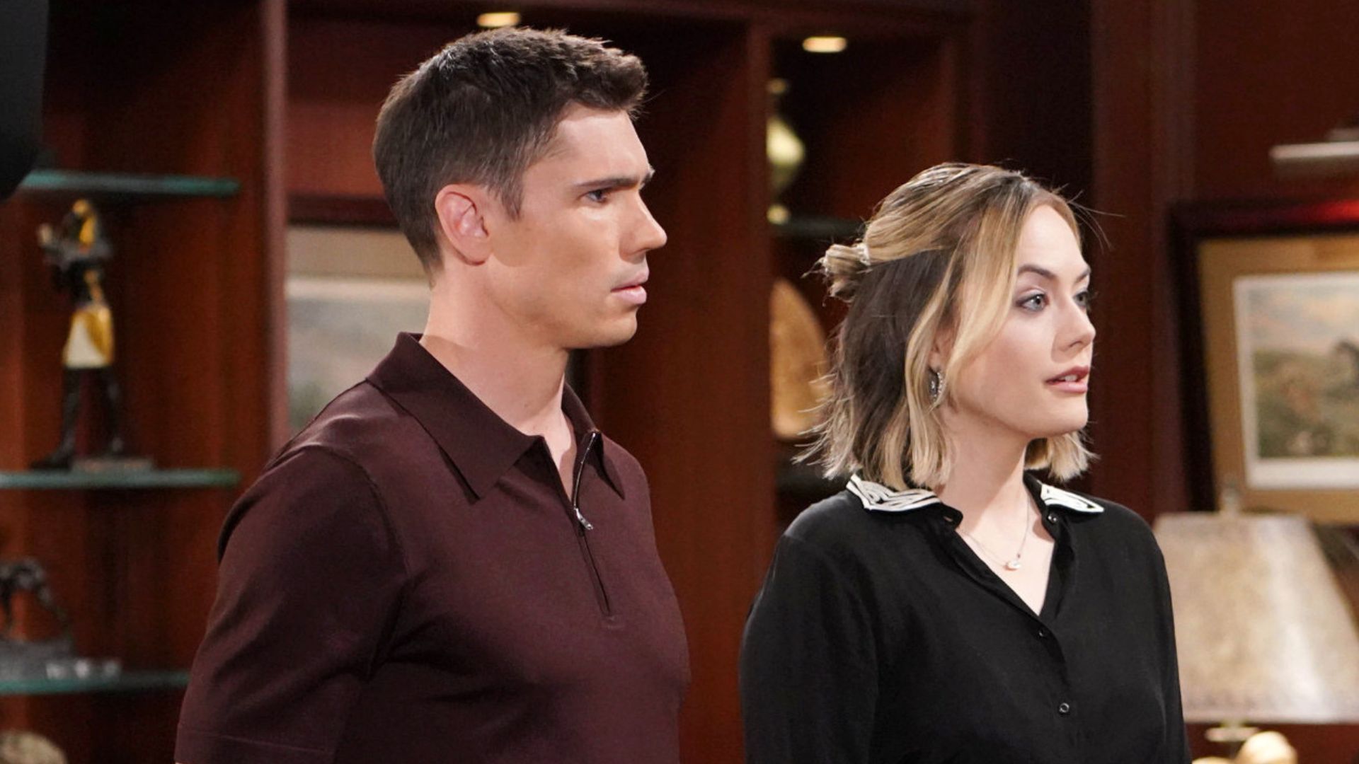 Tanner Novlan (Finn) e Annika Noelle (Hope) in una scena di Beautiful