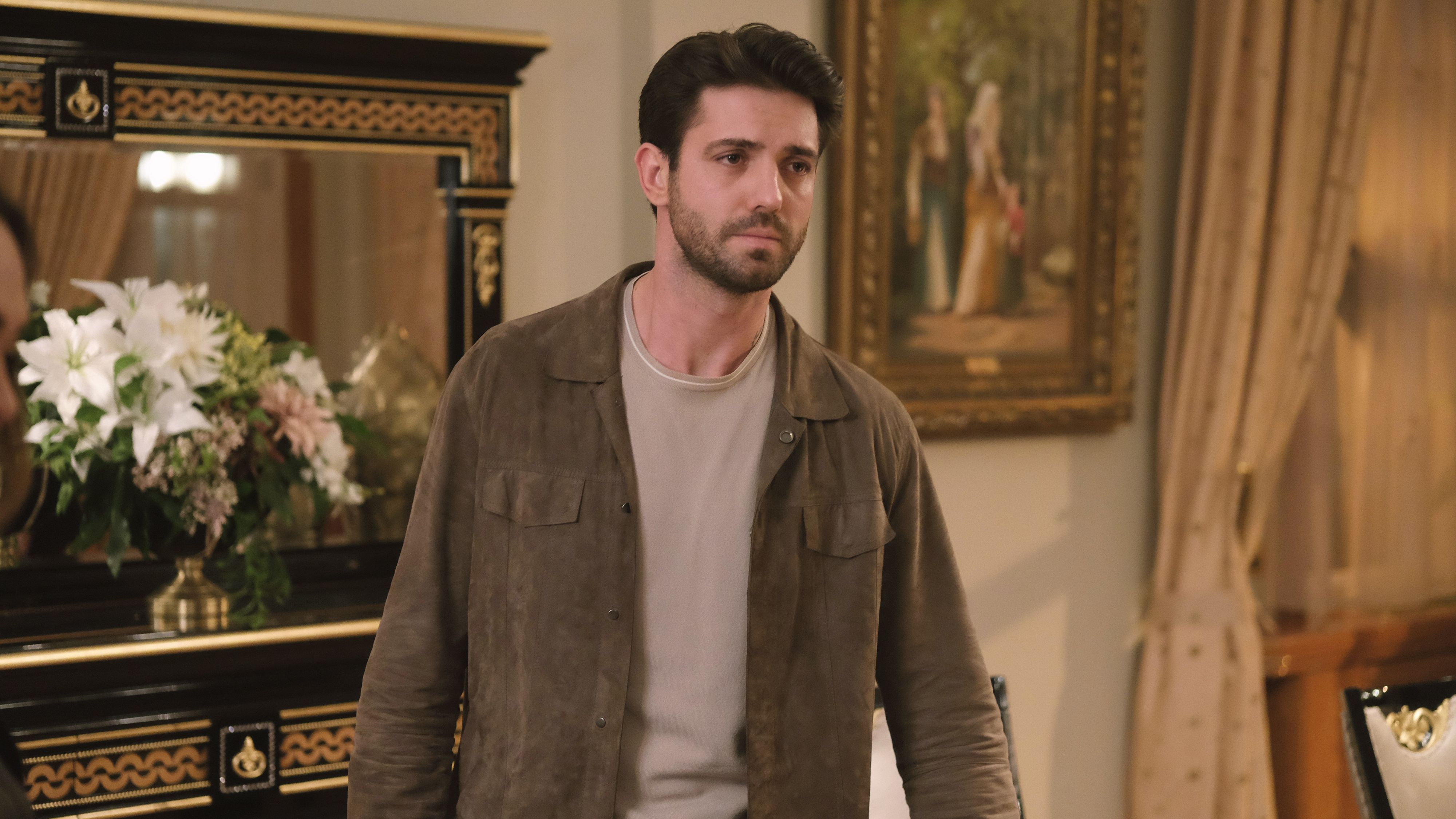 L'attore Serkay Tütüncü nei panni di Ilker Ilgaz in una scena di Innocence