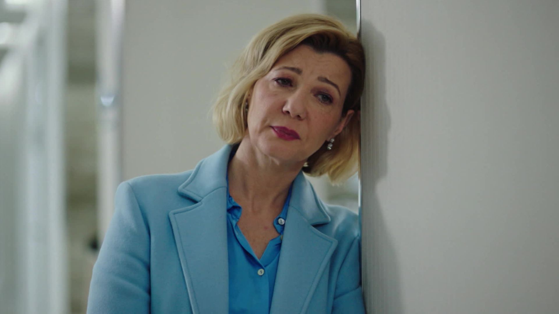 Nilgun Turksever (Lacin) in una scena di Segreti di famiglia 2