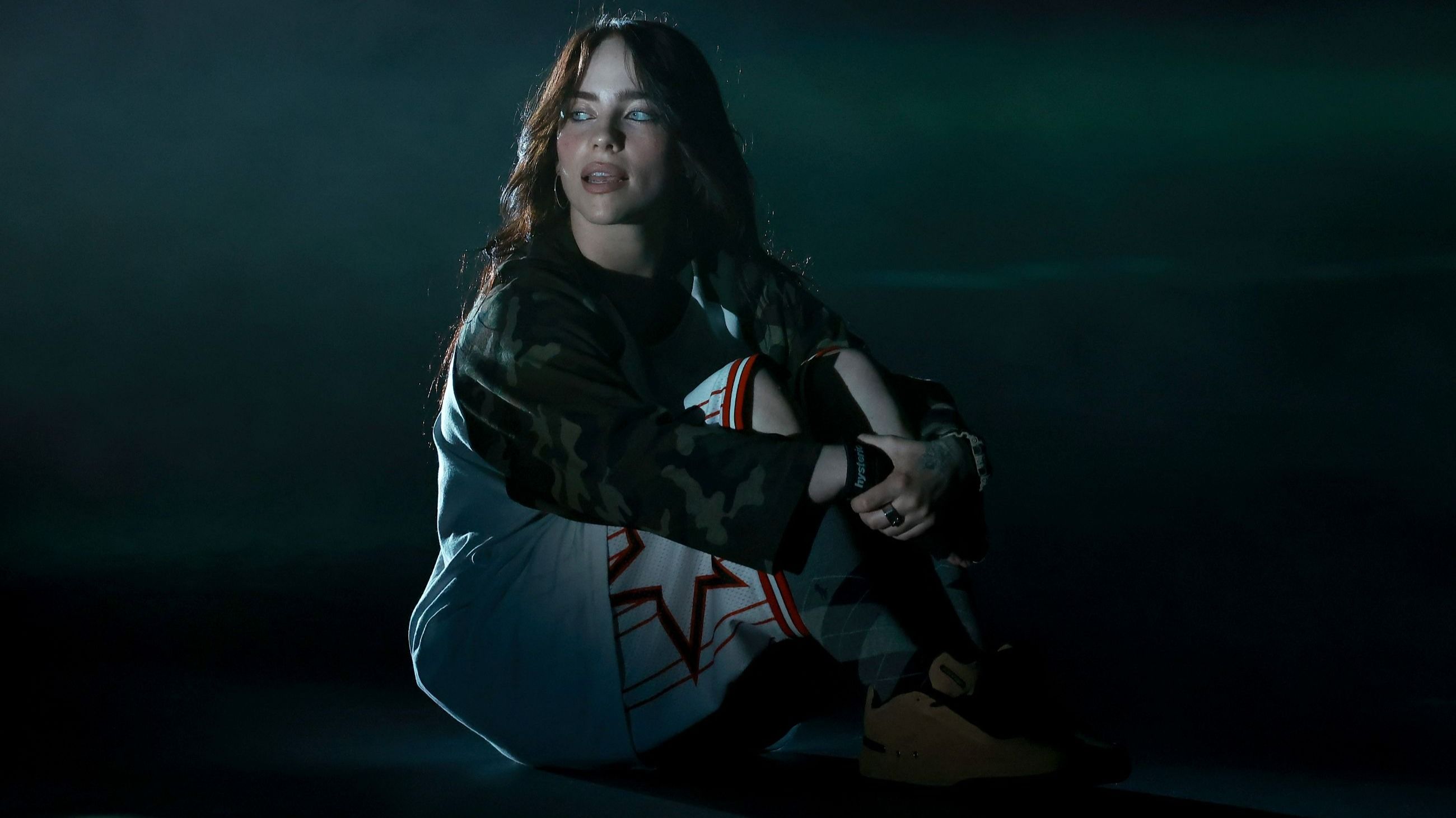 Il beauty look di Billie Eilish in “Hit Me Hard and Soft” - Credits Getty Images