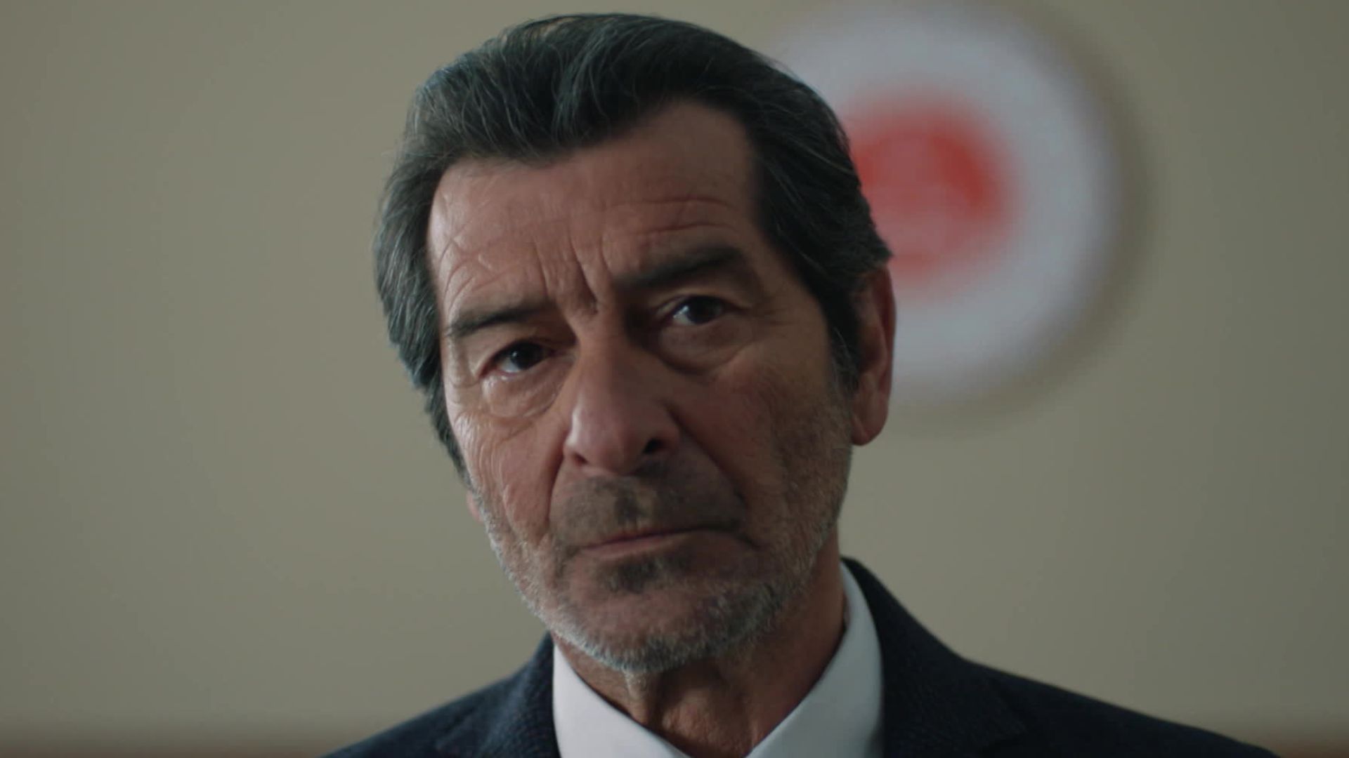 Yekta in una scena di Segreti di famiglia 3