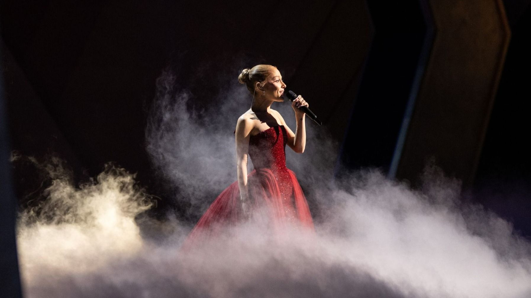 Ariana Grande si esibisce alla 97esima edizione degli Oscar - Credits Agf