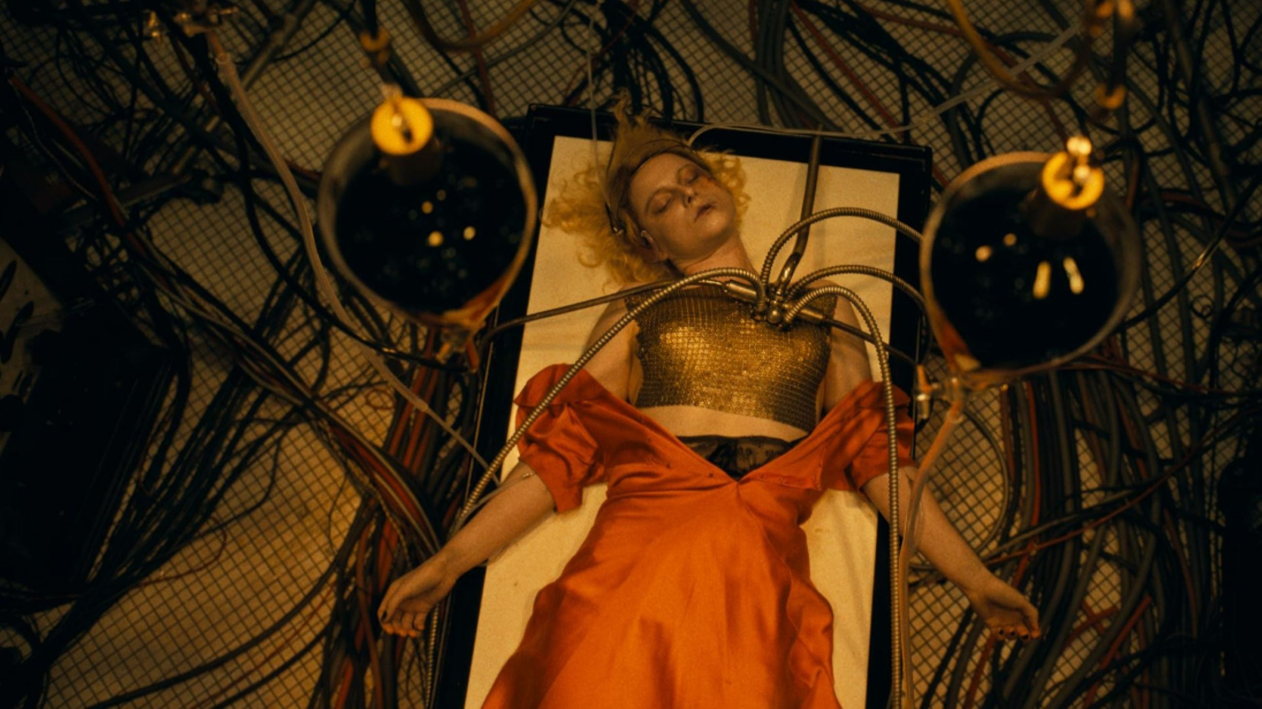 Jessie Buckley ne La Sposa! - Courtesy Press Office