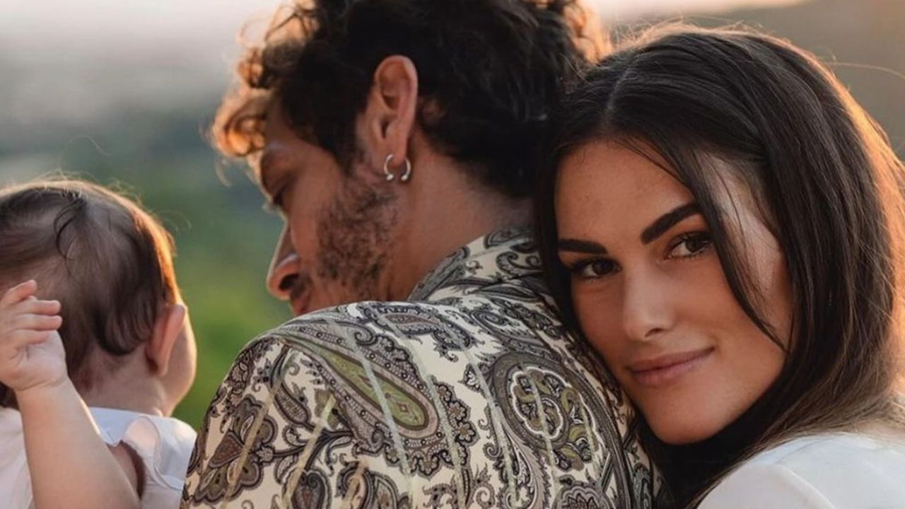 Valentino Rossi e Francesca Sofia Novello con la figlia Giulietta (Foto Instagram @francescasofianovello)