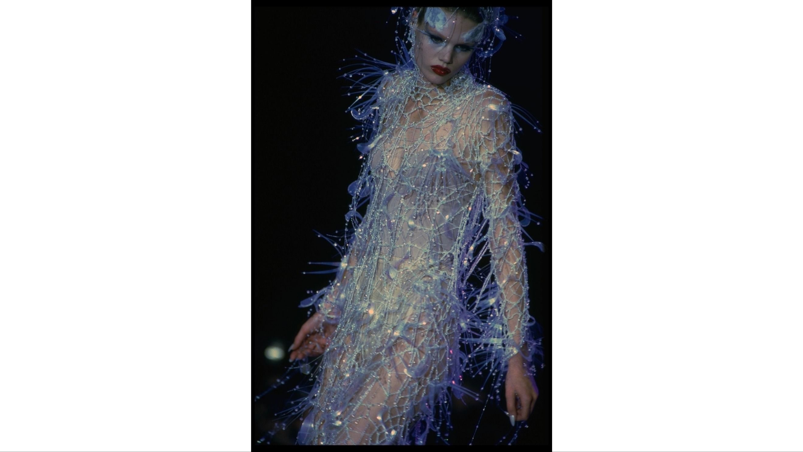 Sfilata Thierry Mugler Haute Couture Printemps-Eté 1997
Credit Getty Images