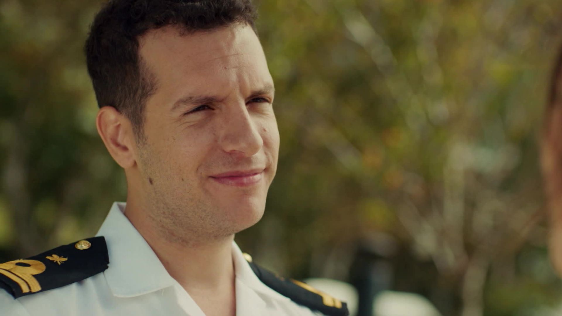 Aksel Bonfil (Tolga) in una scena di My Sweet Lie
