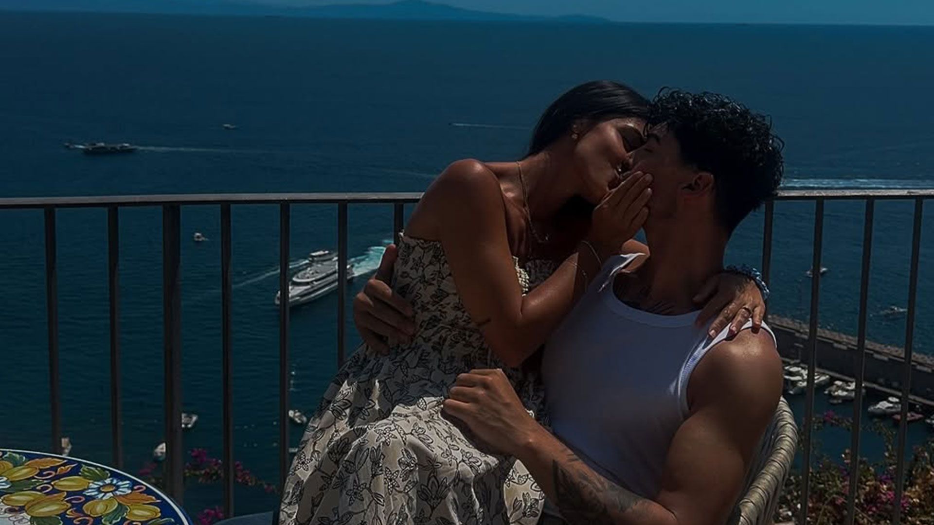 Instagram: @thekolors_stash