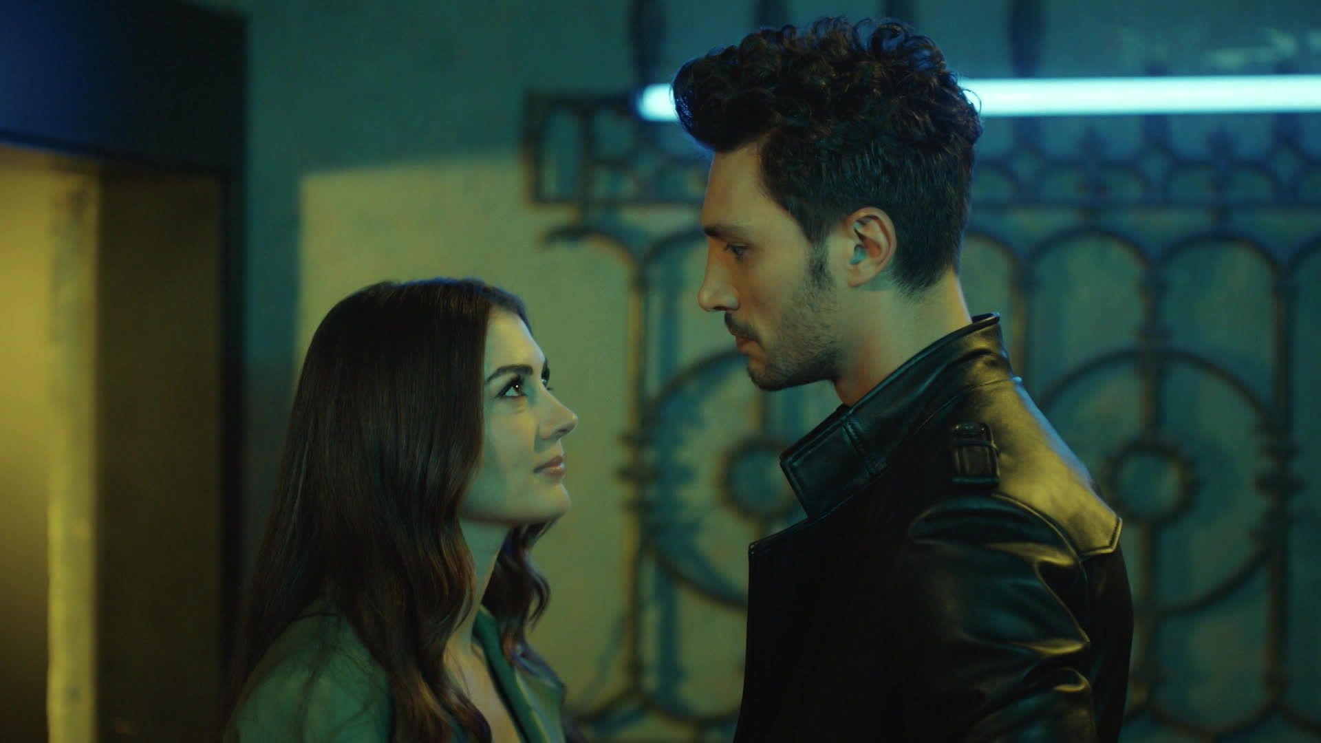 Una scena di Love, Reason, Get even