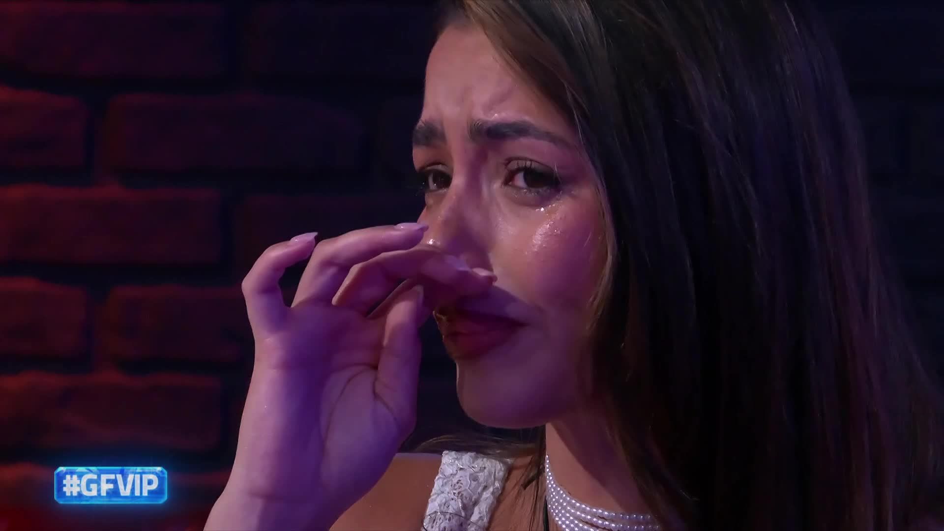 Piera Meloni in lacrime