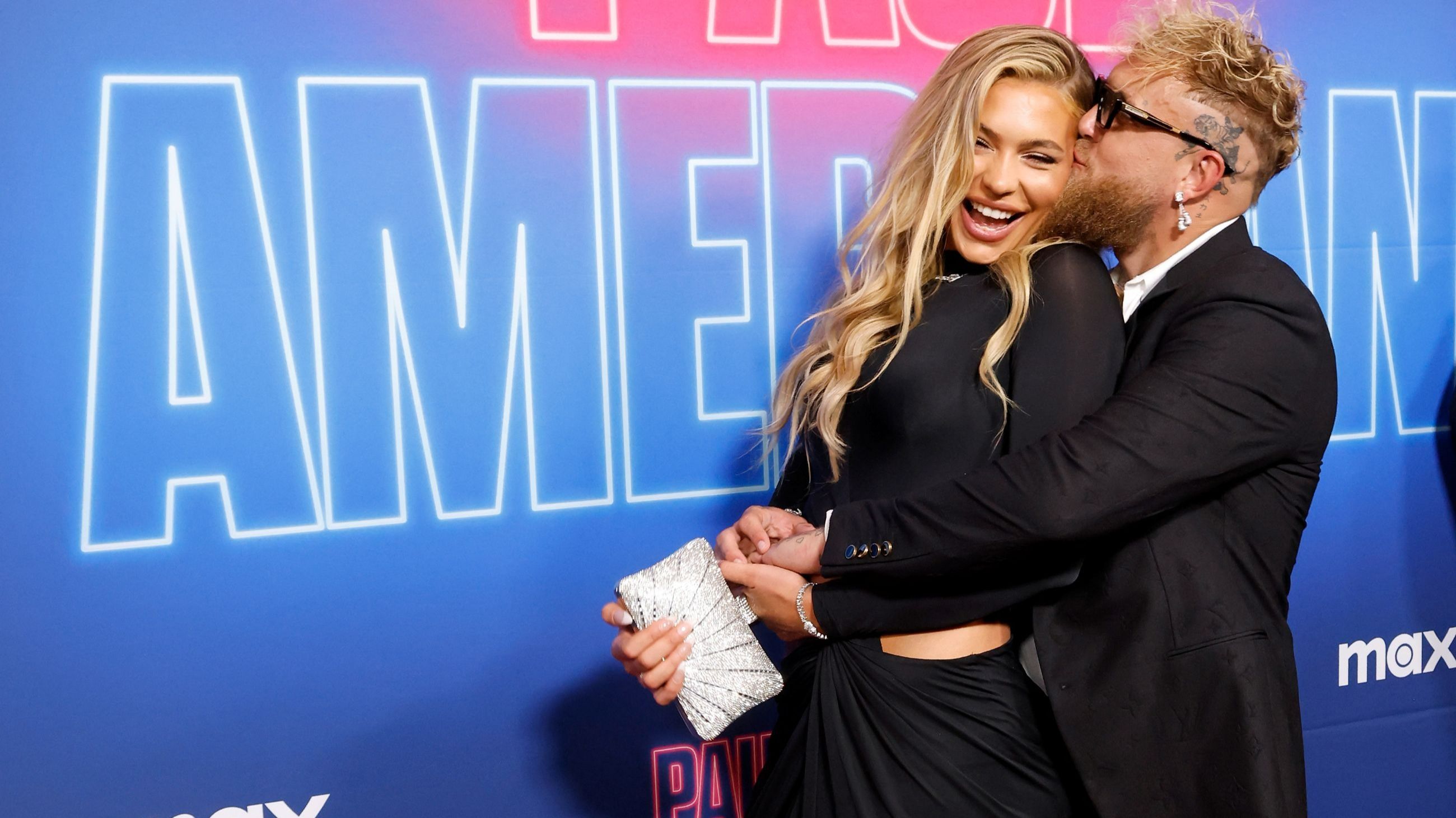 Jutta Leerdam e Jake Paul partecipano alla prima di “Paul American” al Tempo by Hilton New York Times Square, il 26 marzo 2025 a New York - Credits: Getty Images